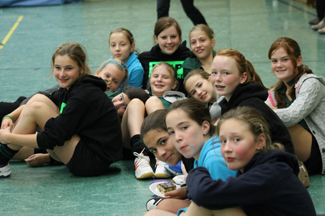 Die Mädchen B des 1. Hanauer THC e.V. zu Gast beim B-Cup 2012 in Bremen